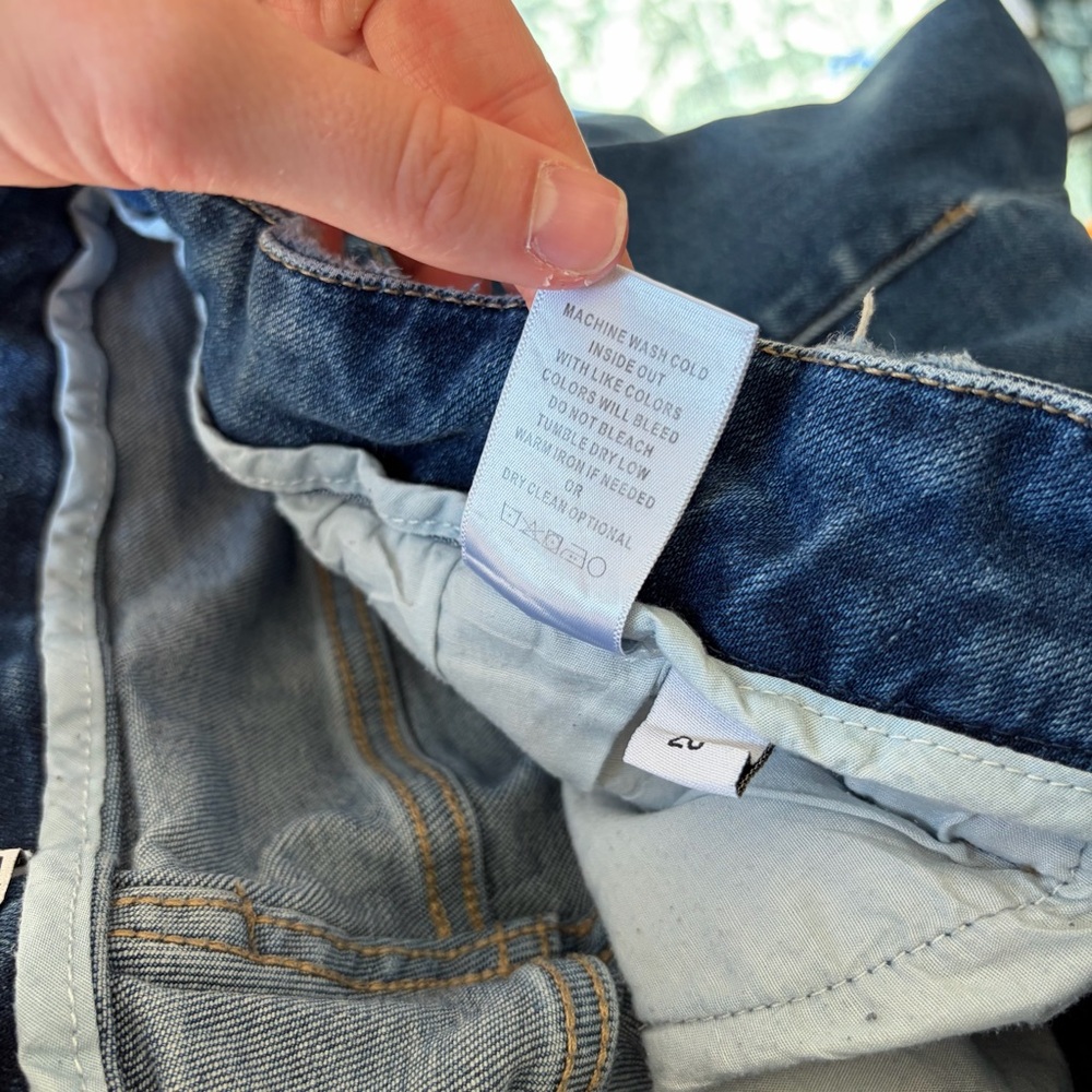 Vervet Distressed Cuff Crop Skinny Jeans - Picture 11 of 15